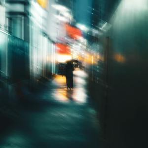 猛男日少女的图片
